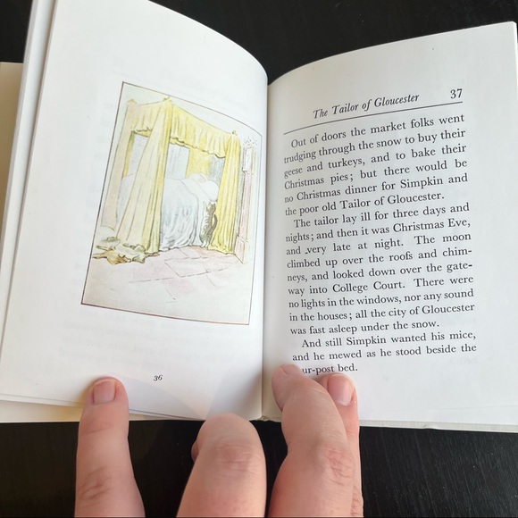 Beatrix Potter, The Tailor of Gloucester - Picture 4 of 8